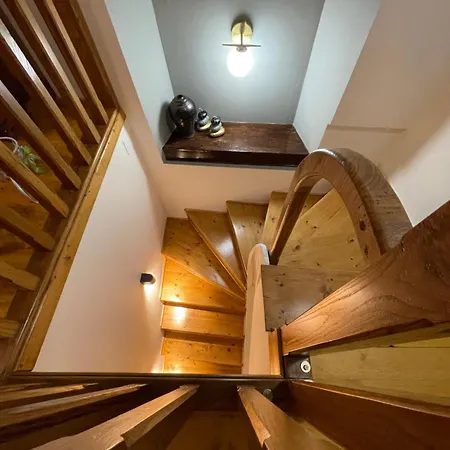 Meni's House 펜션 Agios Lavrentios