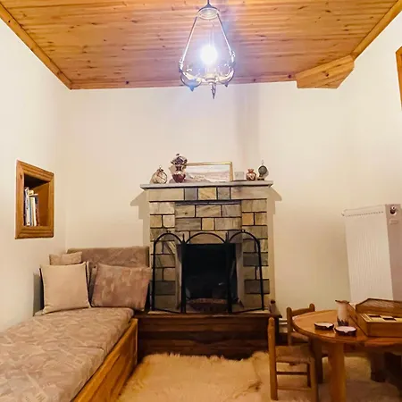 펜션 Meni's House Agios Lavrentios